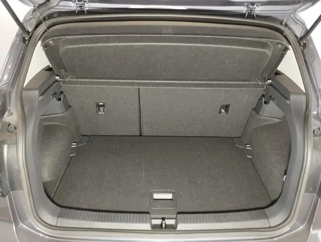 Volkswagen T-Cross view 7