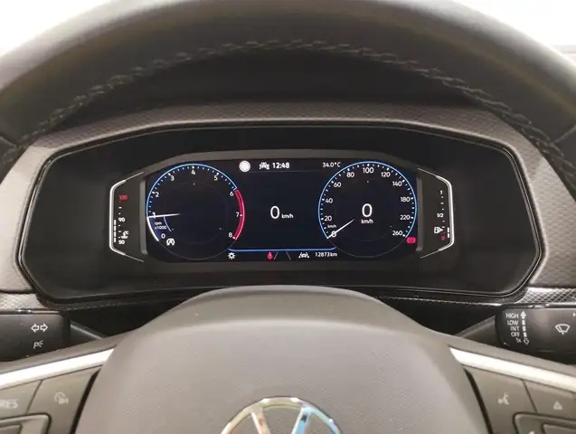 Volkswagen T-Cross view 11
