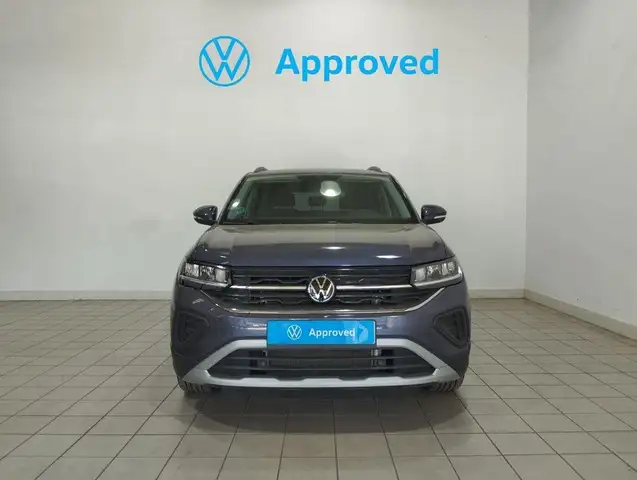 Volkswagen T-Cross view 9