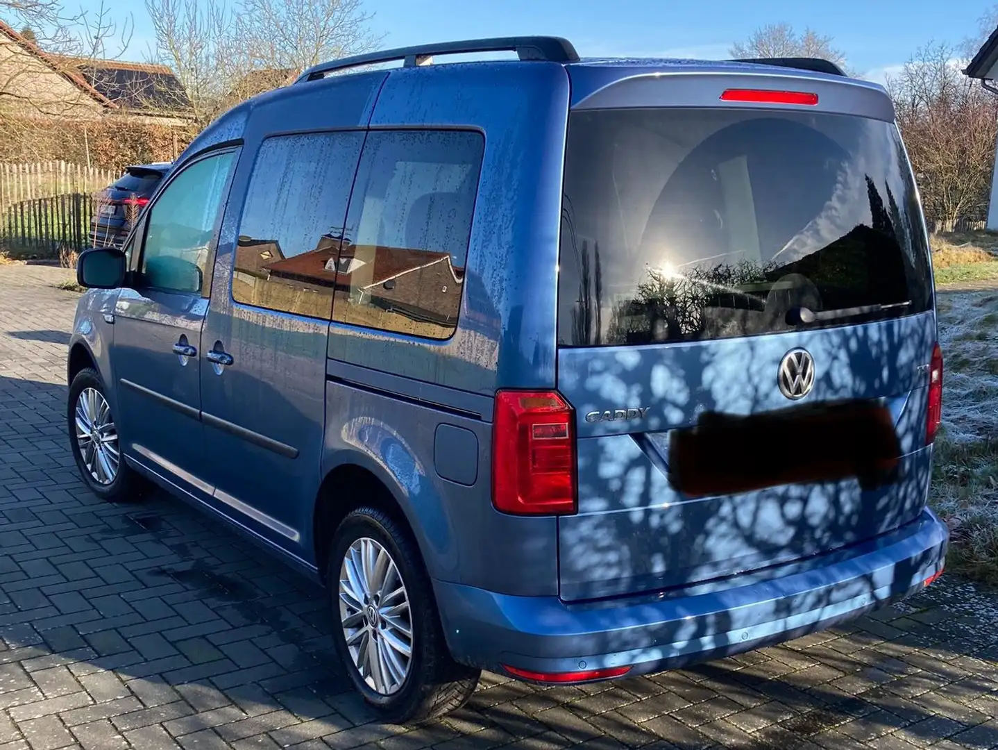 Volkswagen Caddy Caddy 1.4 TSI DSG Alltrack Azul - 1