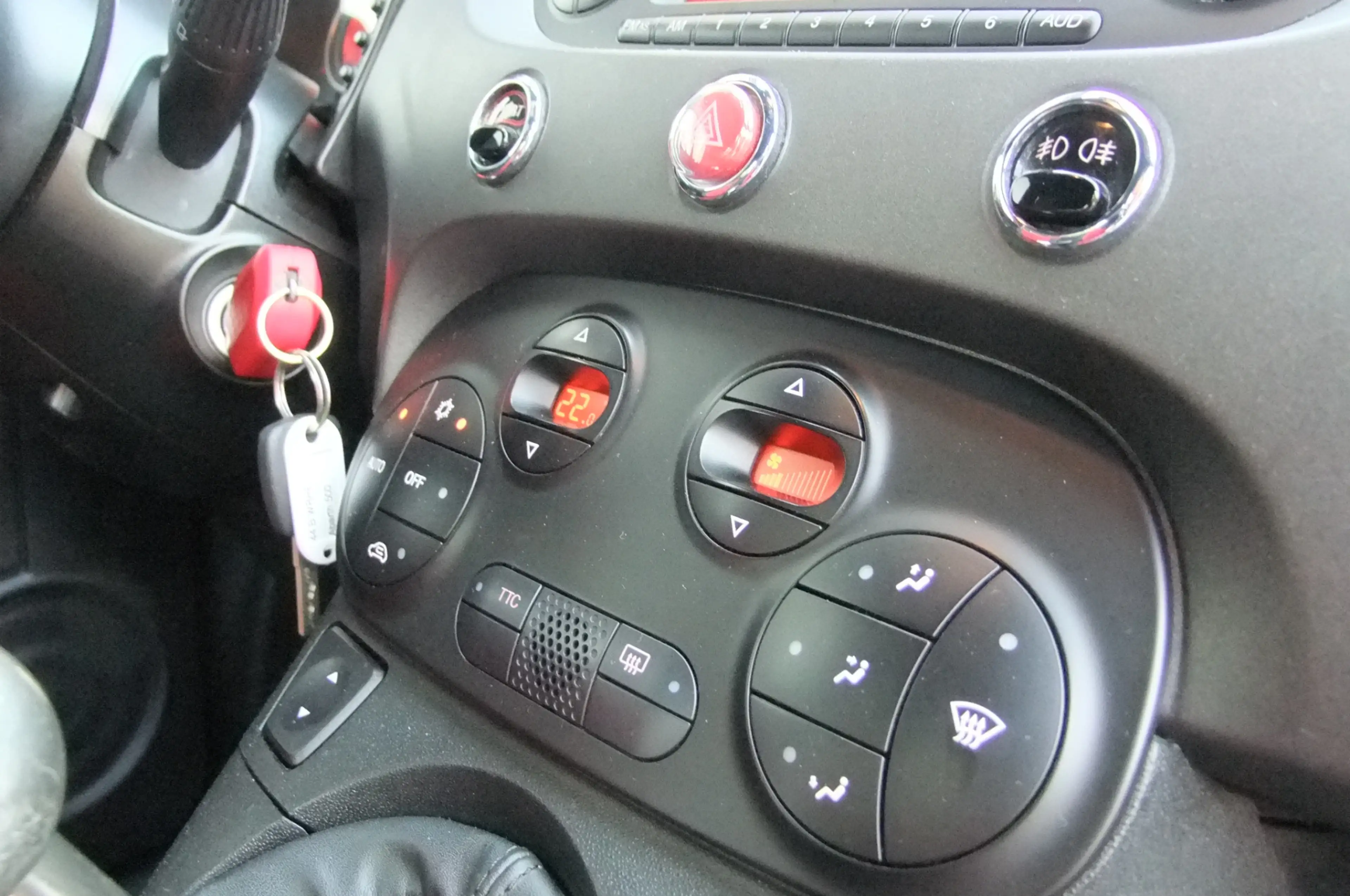 Fiat 500 Abarth 1.4 T-Jet Competizione / Interscope/ 595 / Sabelt — photo 26