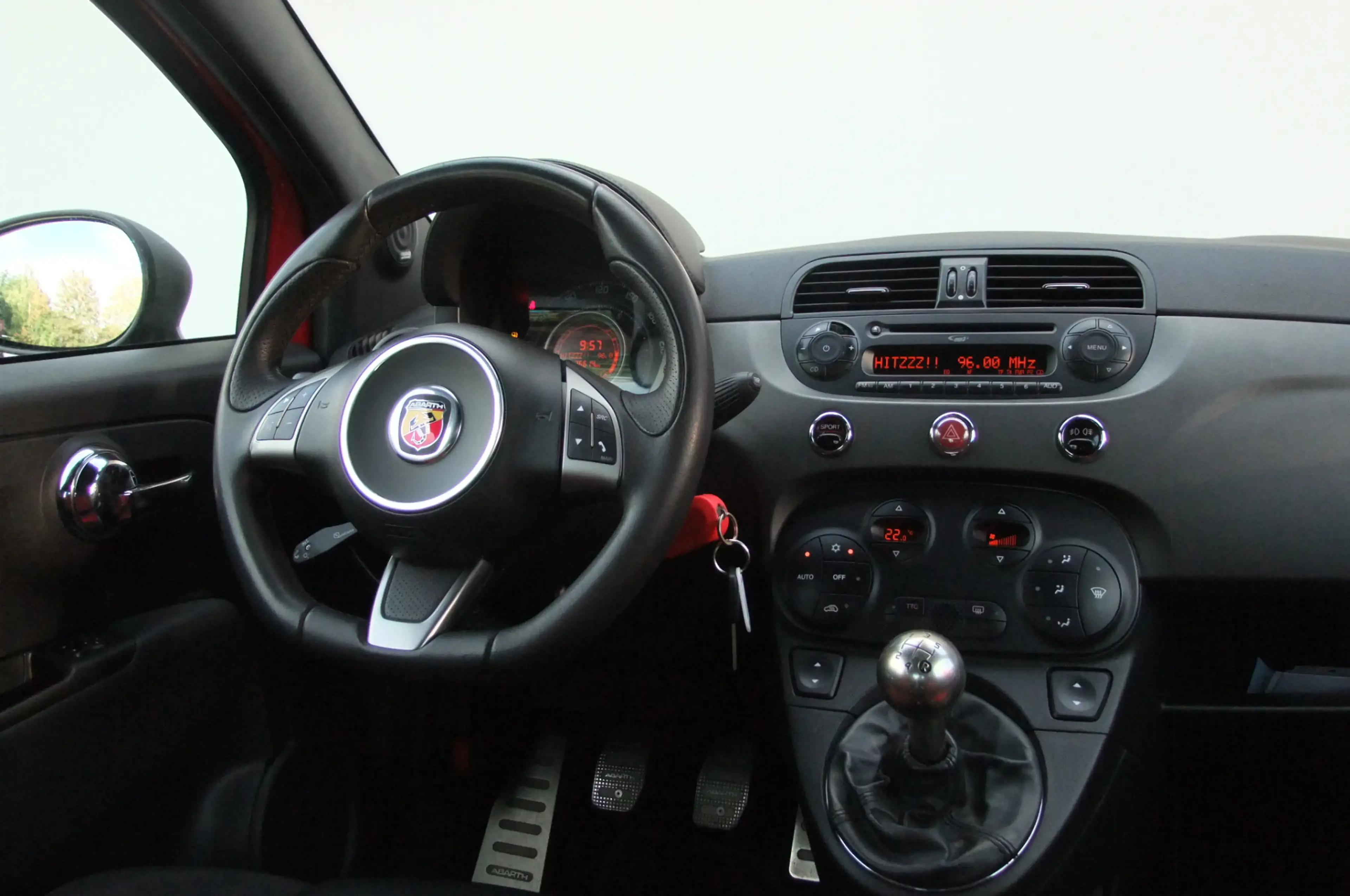 Fiat 500 Abarth 1.4 T-Jet Competizione / Interscope/ 595 / Sabelt — photo 21