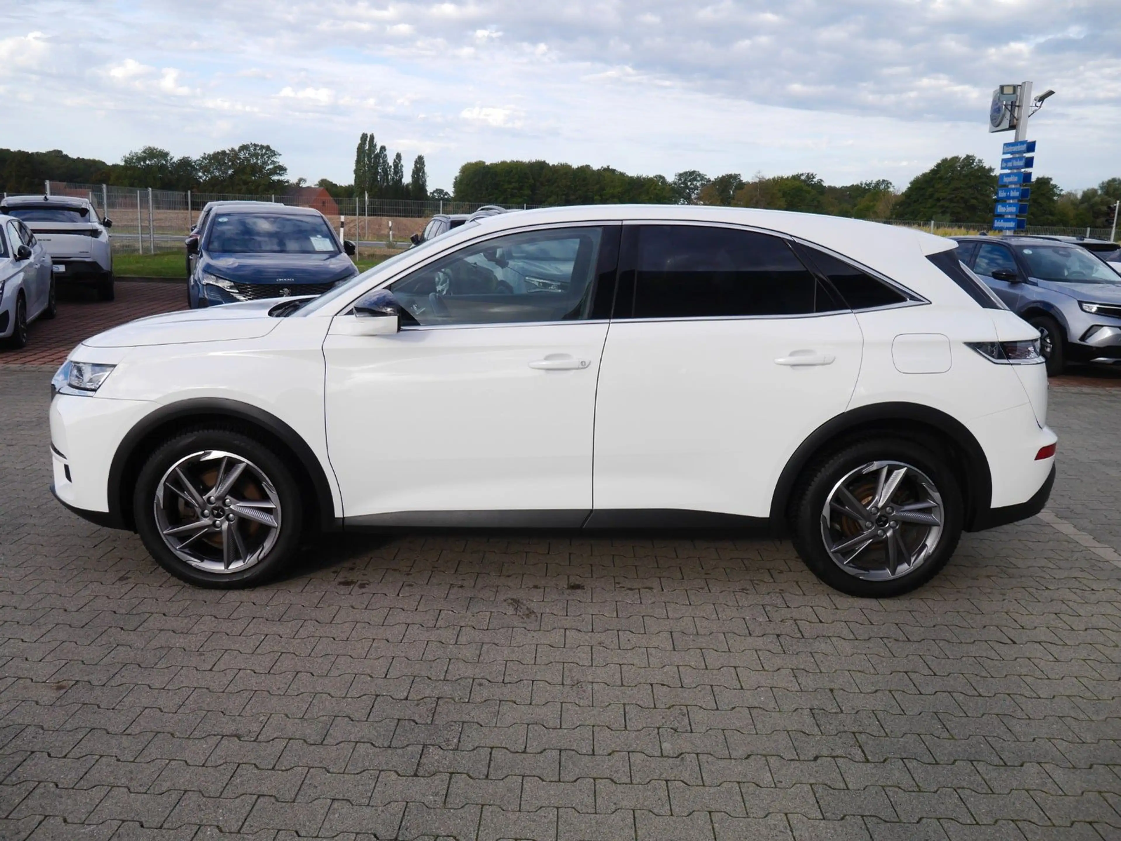 DS Automobiles DS 7 Crossback DS 7 E-Tense 225 Navi/APP/LED/PDC — photo 3