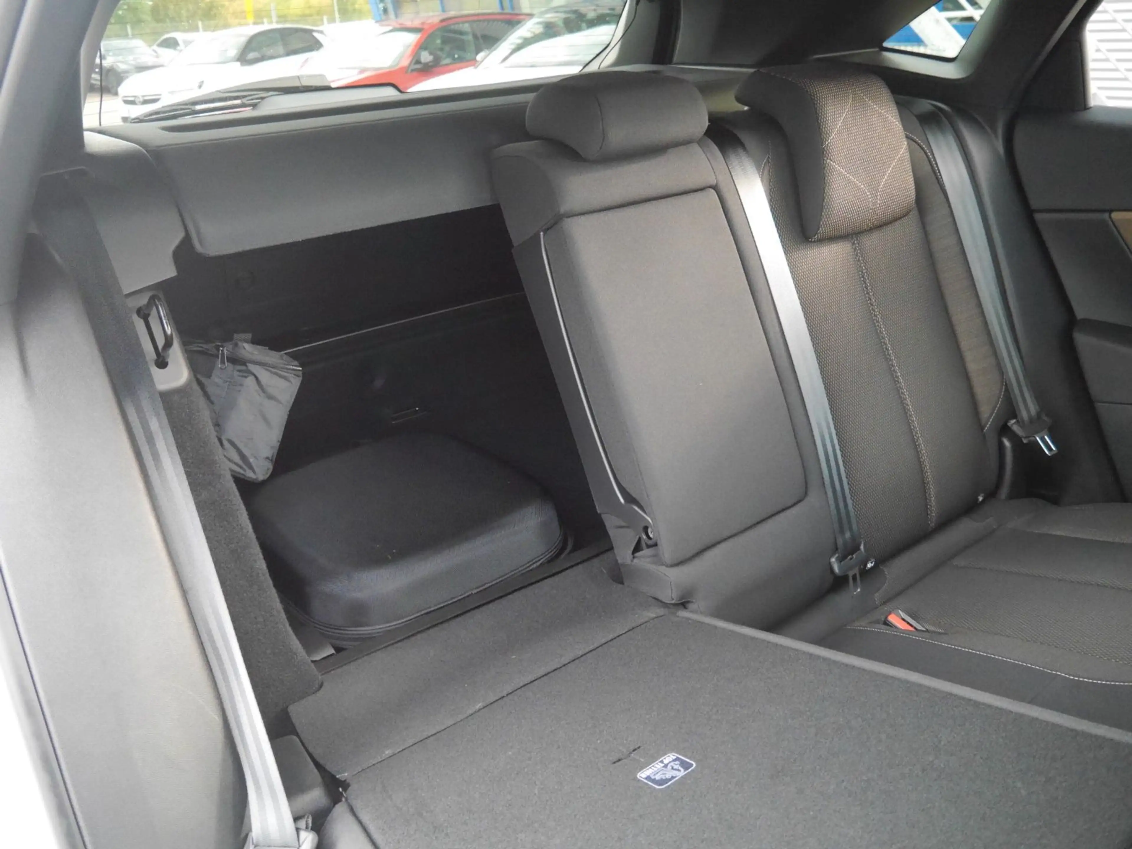 DS Automobiles DS 7 Crossback DS 7 E-Tense 225 Navi/APP/LED/PDC — photo 9