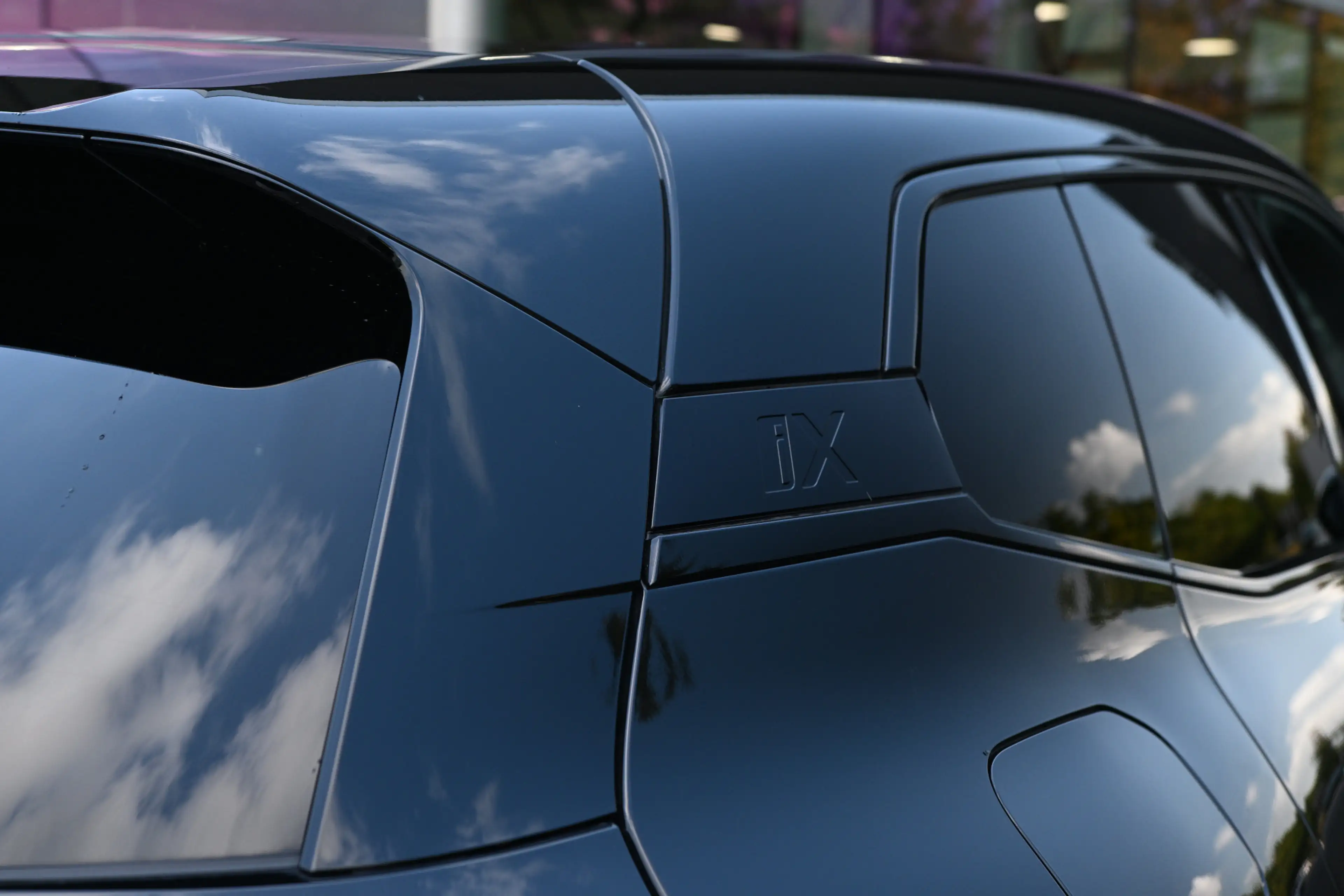 BMW iX xDrive40 / Sportpakket / Panoramadak Sky Lounge / — photo 15