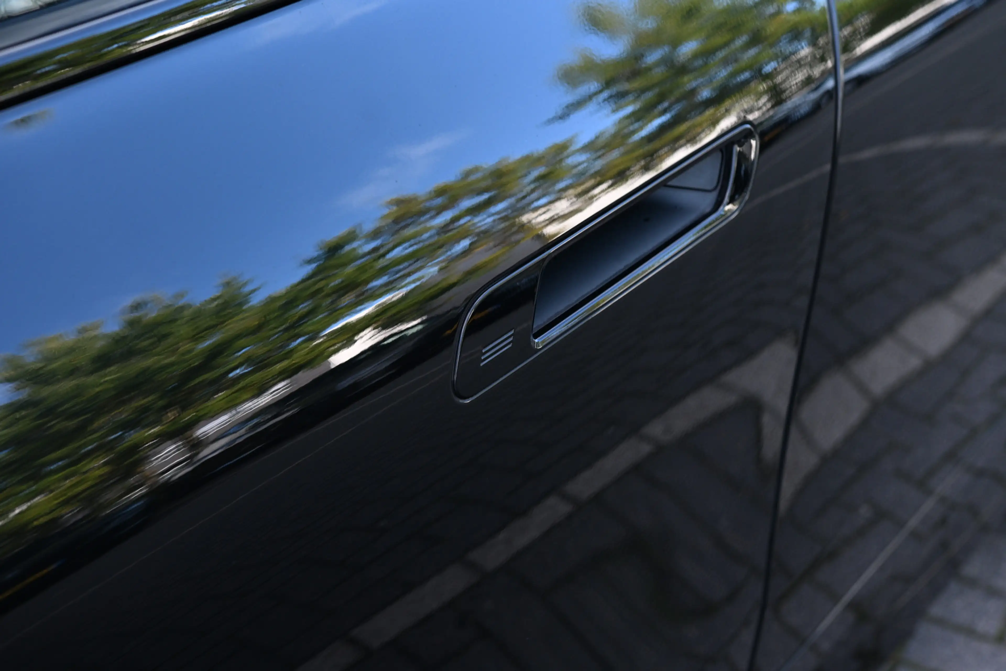 BMW iX xDrive40 / Sportpakket / Panoramadak Sky Lounge / — photo 13