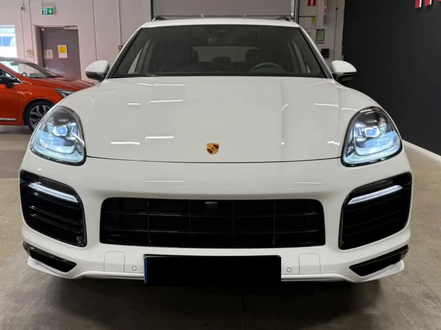 Porsche Cayenne E-Hybrid Platinum Edition - 2