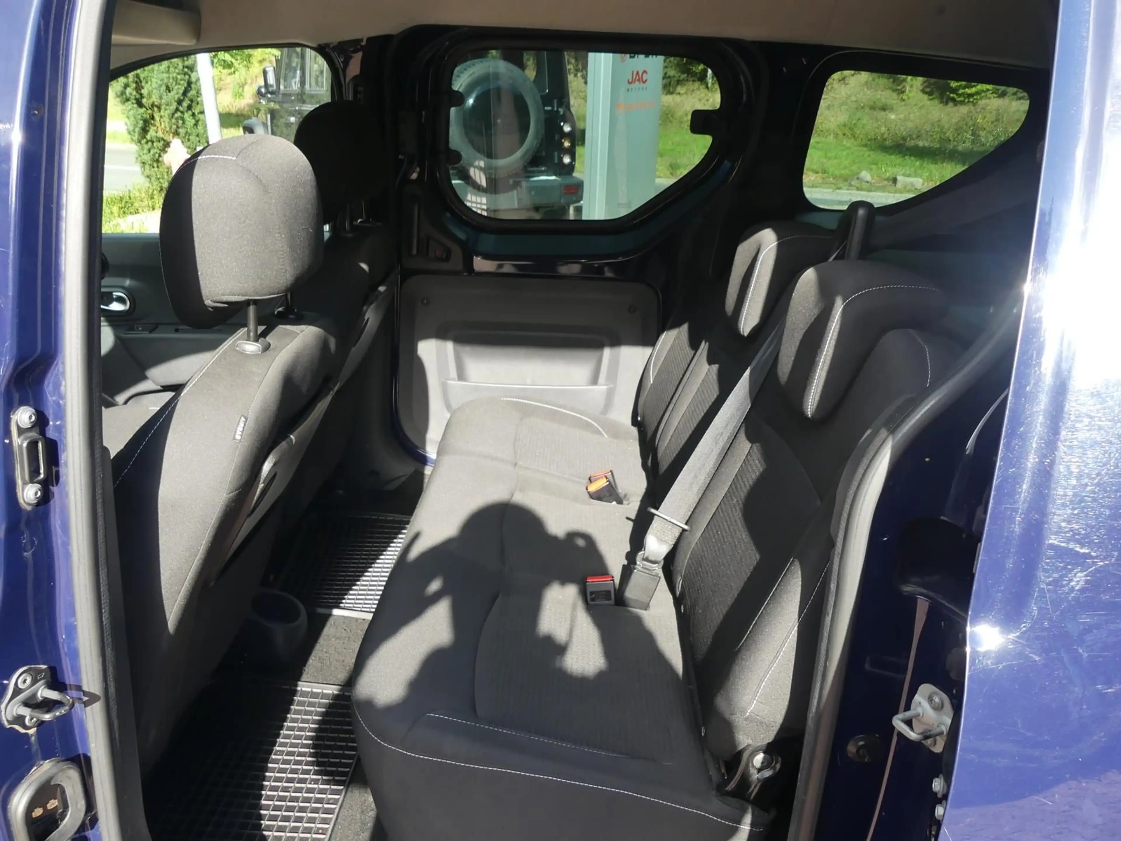 Dacia Dokker 1.3*Klima*Sitzhzg*Navi*Kamera — photo 11