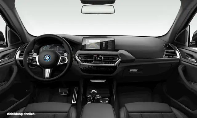 BMW X3 view 3