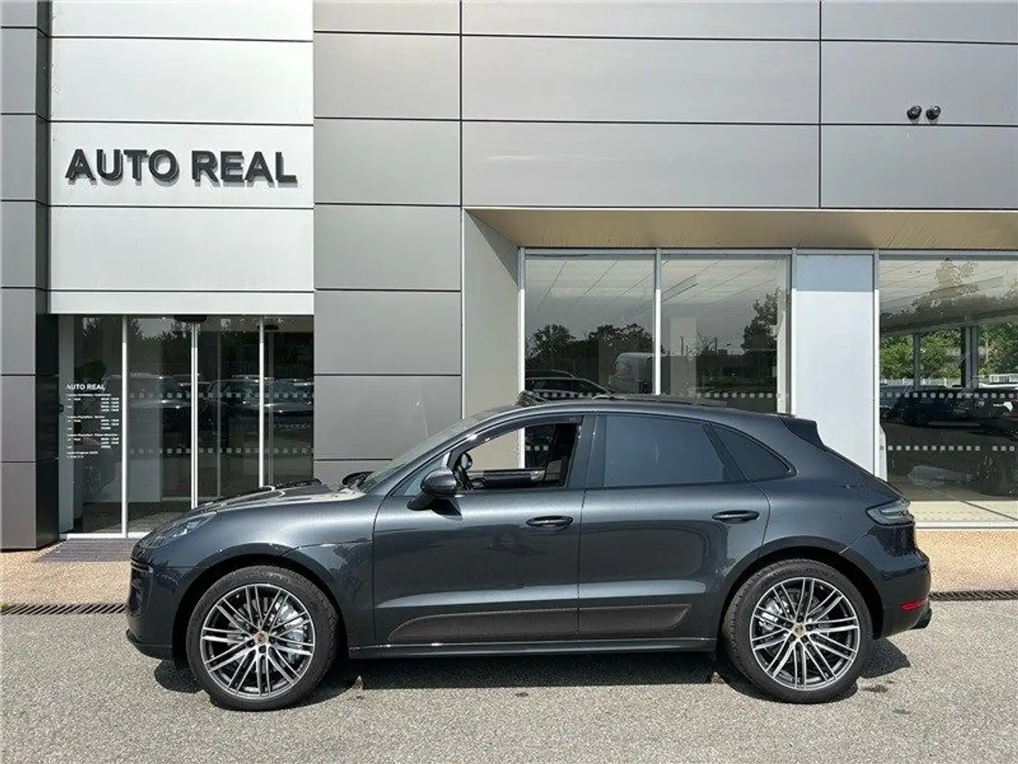 Porsche Macan Turbo 3.0 440 ch PDK Grijs - 2