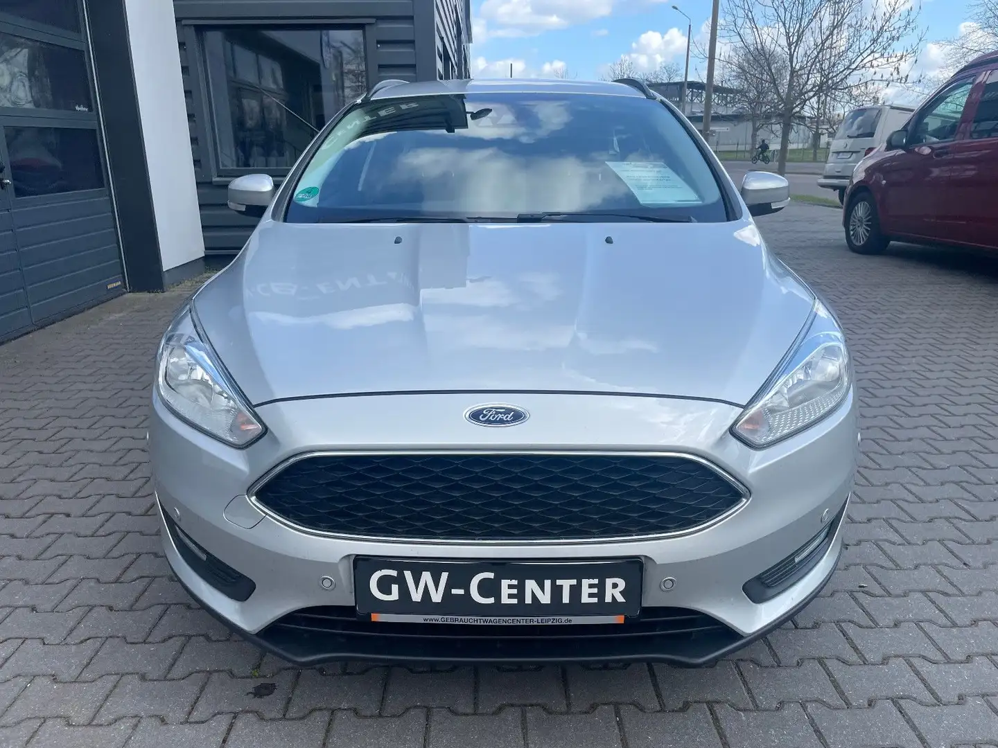 Ford Focus Turnier Business - Navi - WR - Scheckheft Zilver - 2