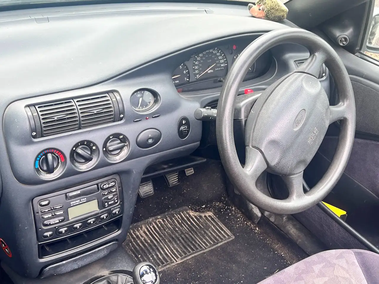 Ford Escort 16V Flair mit Rechtslenker, foto 3