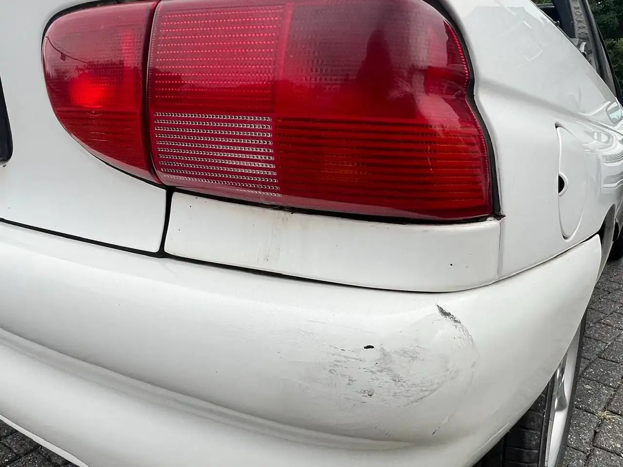 Ford Escort 16V Flair mit Rechtslenker, foto 7
