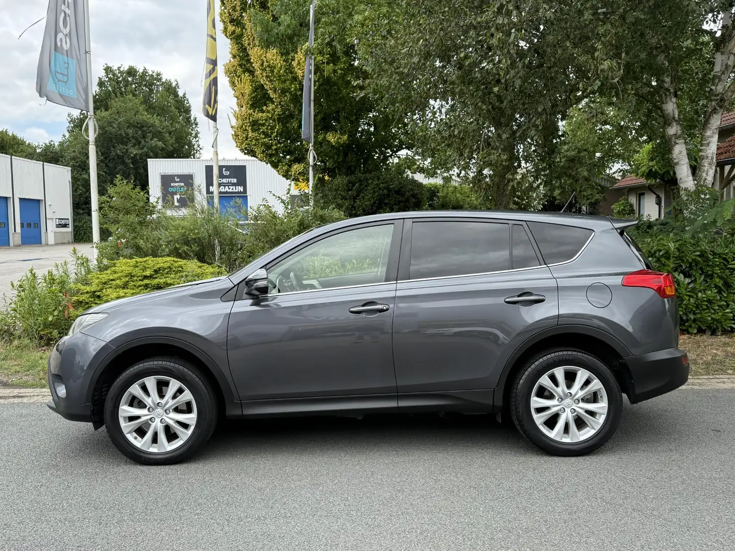 Toyota RAV 4 2.0 Executive 4WD 152PK Automaat•Trekhaak Grey - 2