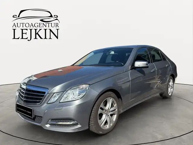 Mercedes-Benz E 250 *STEUERKETTE NEU*XENON*SCHECKHEFT*