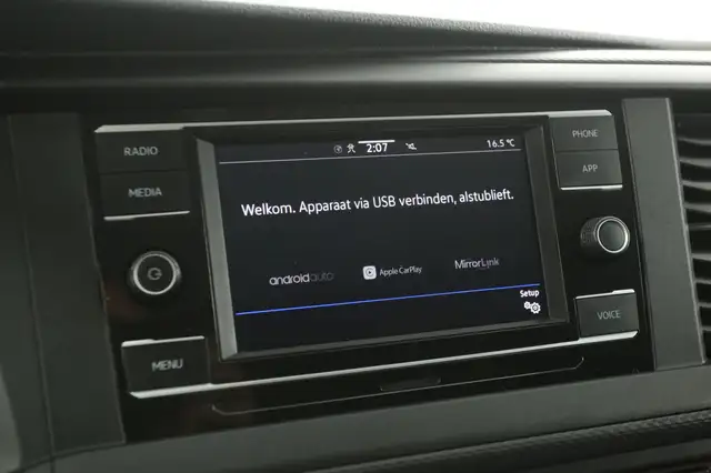 Volkswagen Transporter view 14