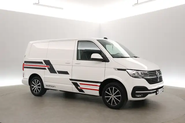 Volkswagen Transporter view 6