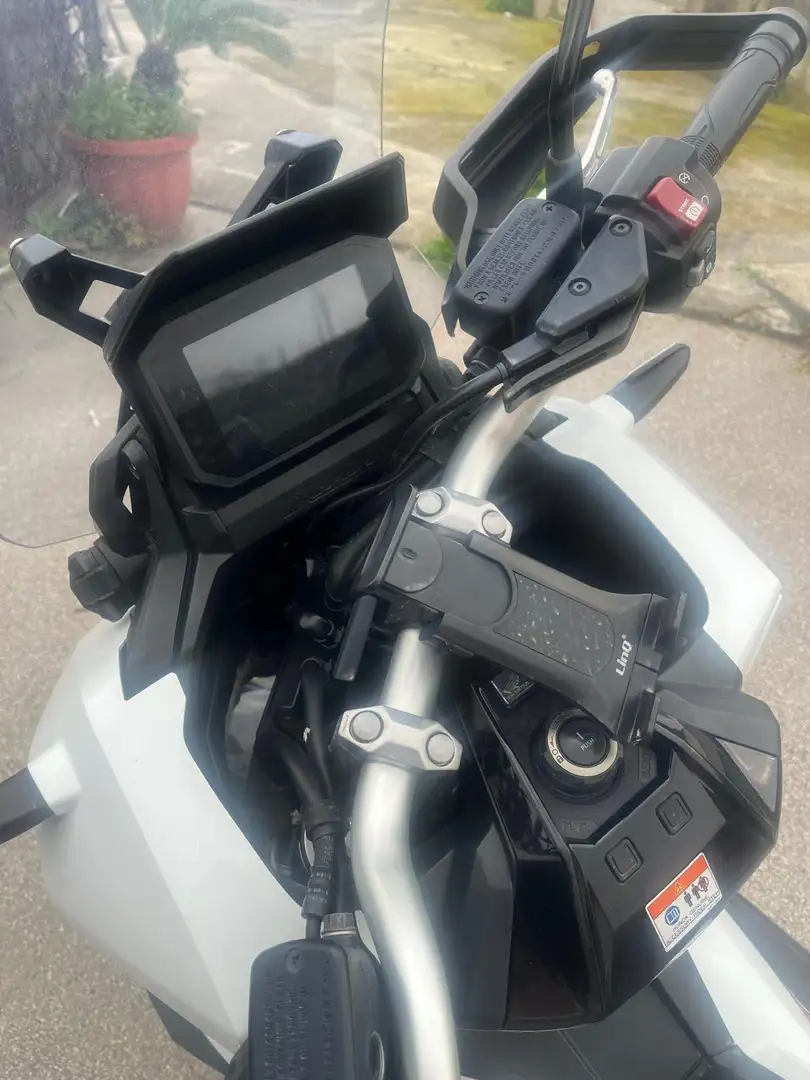 Honda X-ADV ADV750 Bianco - 2