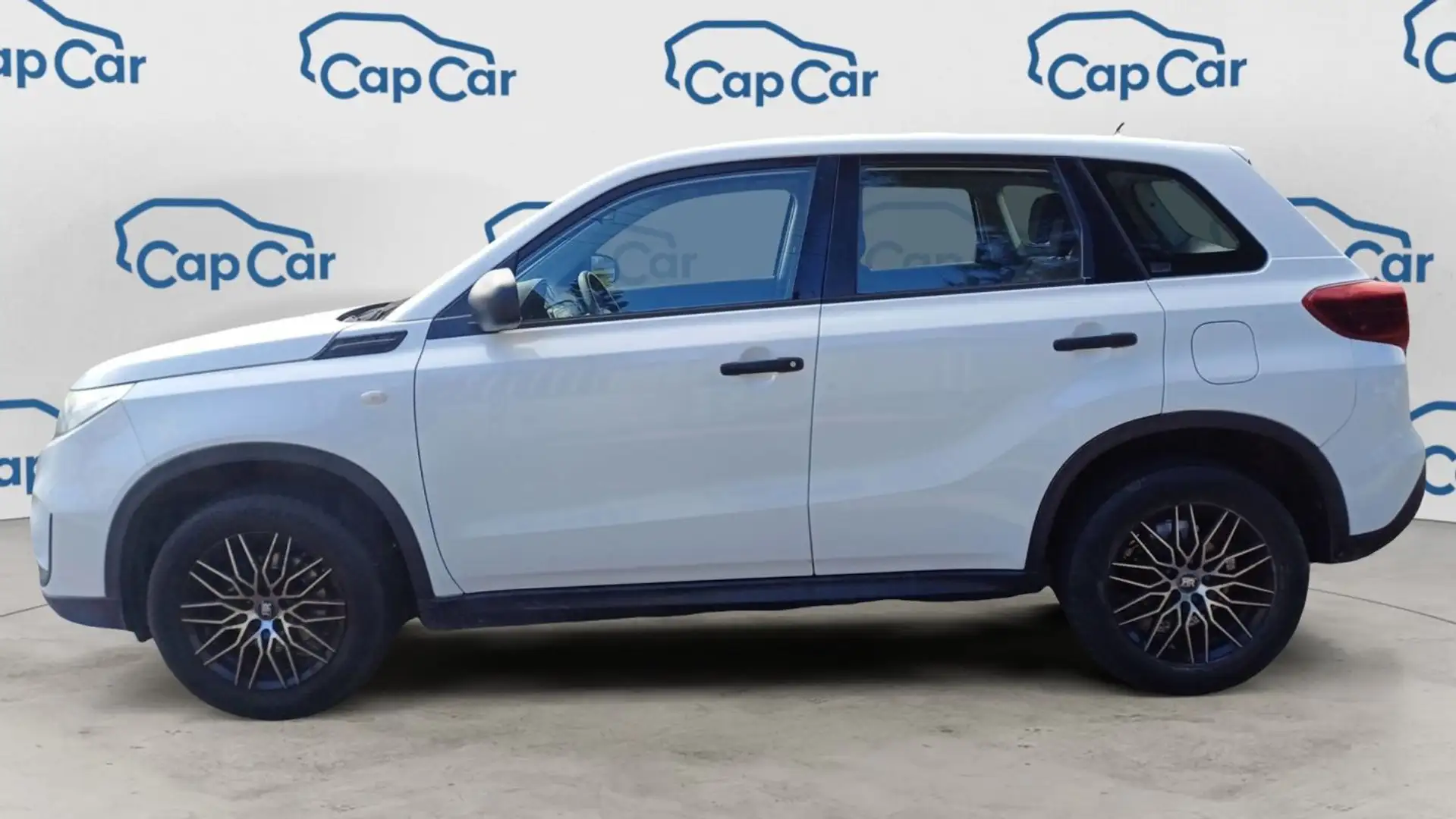 Suzuki Vitara IV 1.0 Boosterjet 111 Avantage Blanc - 2