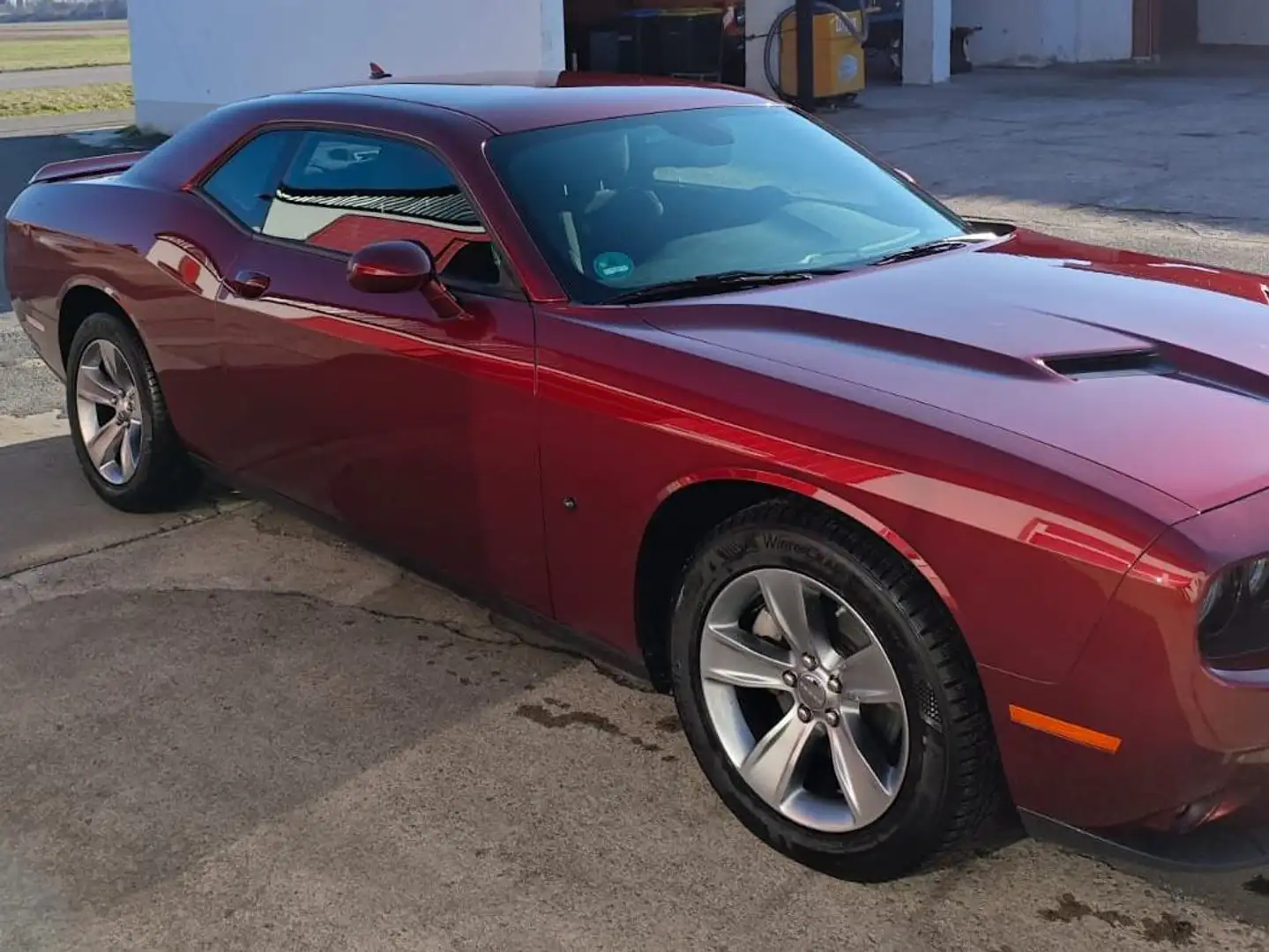 Dodge Challenger Challenger Automatik SXT Plus Rouge - 2