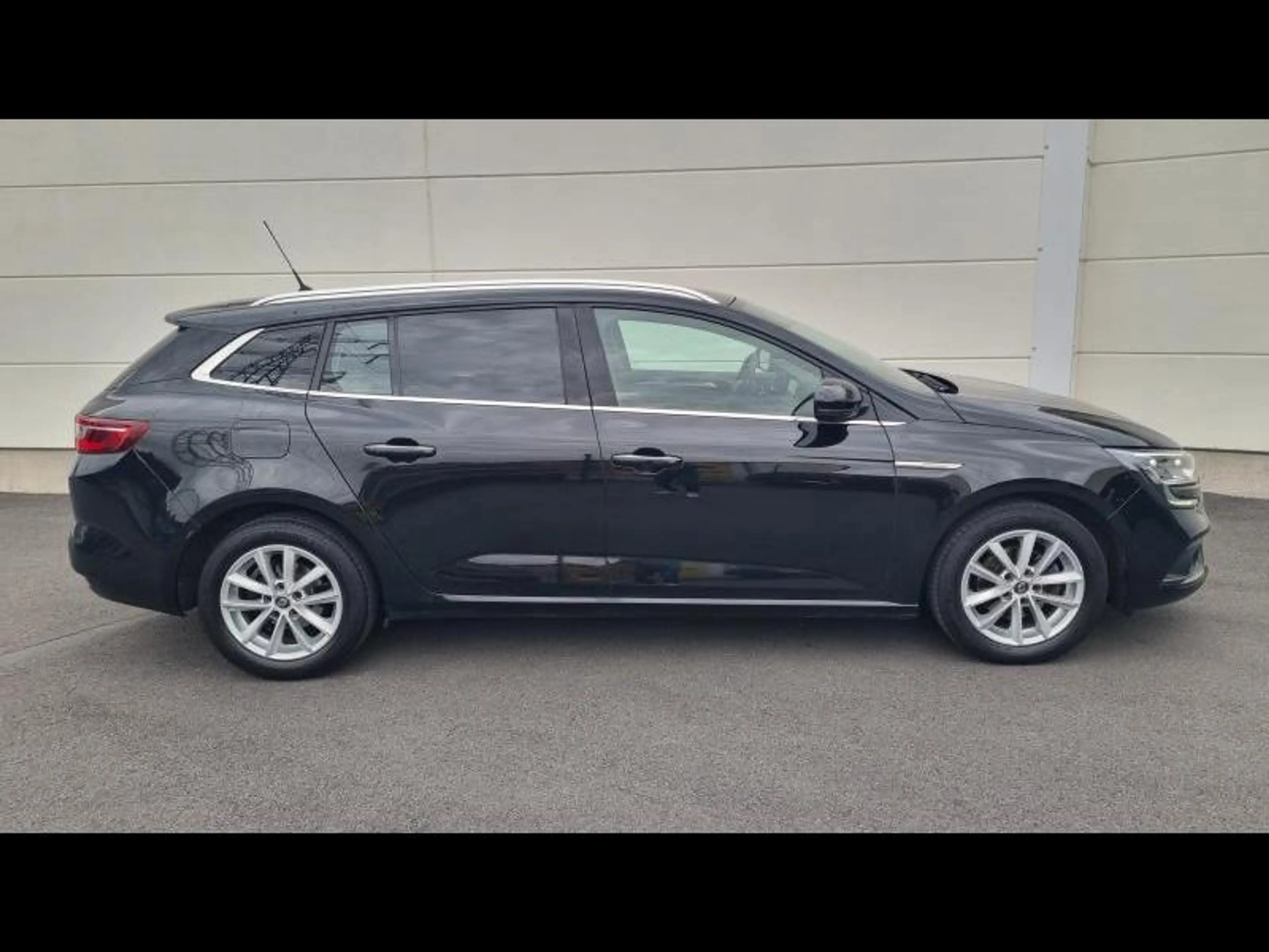 Renault Megane Intens 1.3 TCE 115ch — photo 7