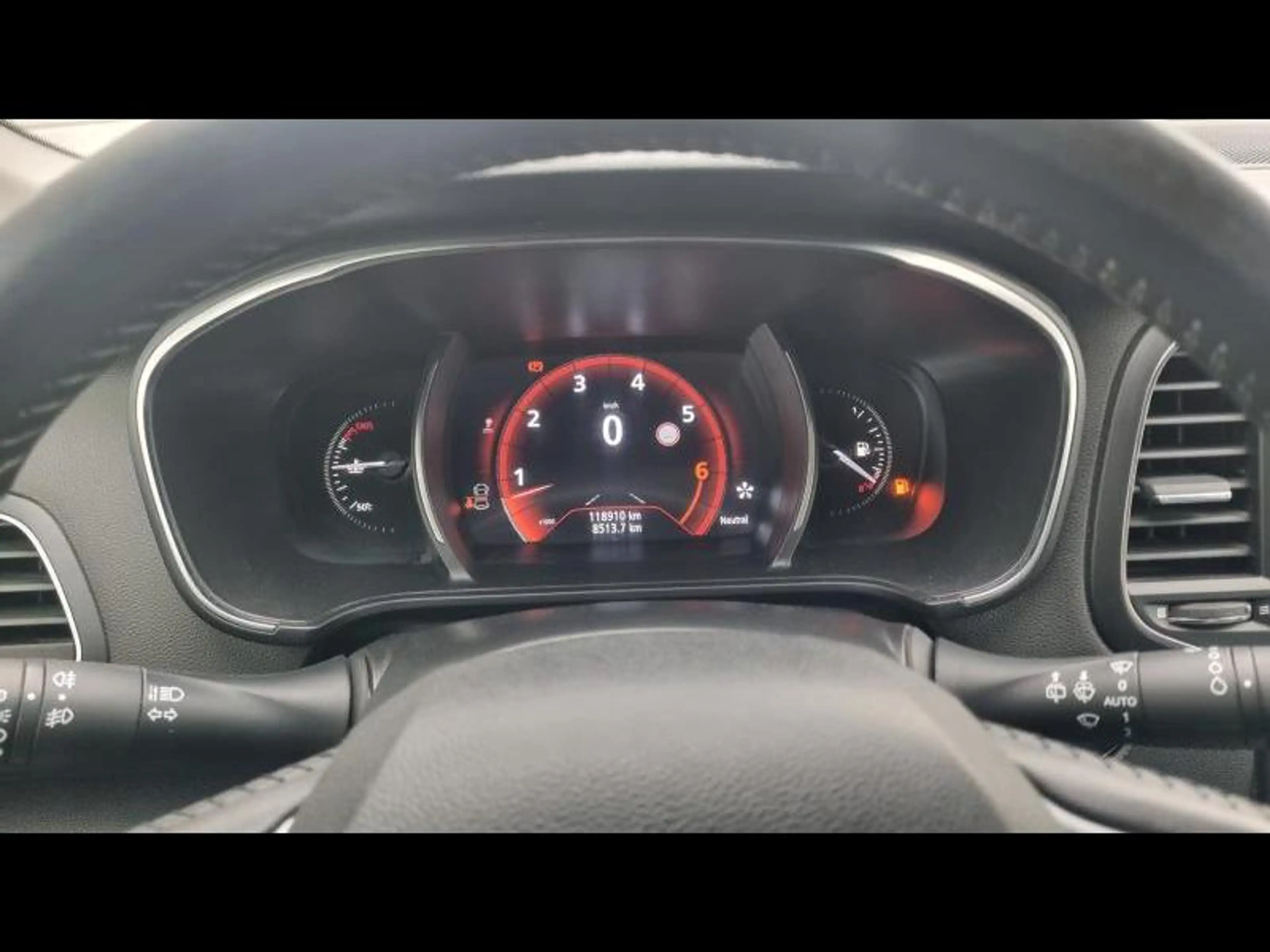 Renault Megane Intens 1.3 TCE 115ch — photo 14