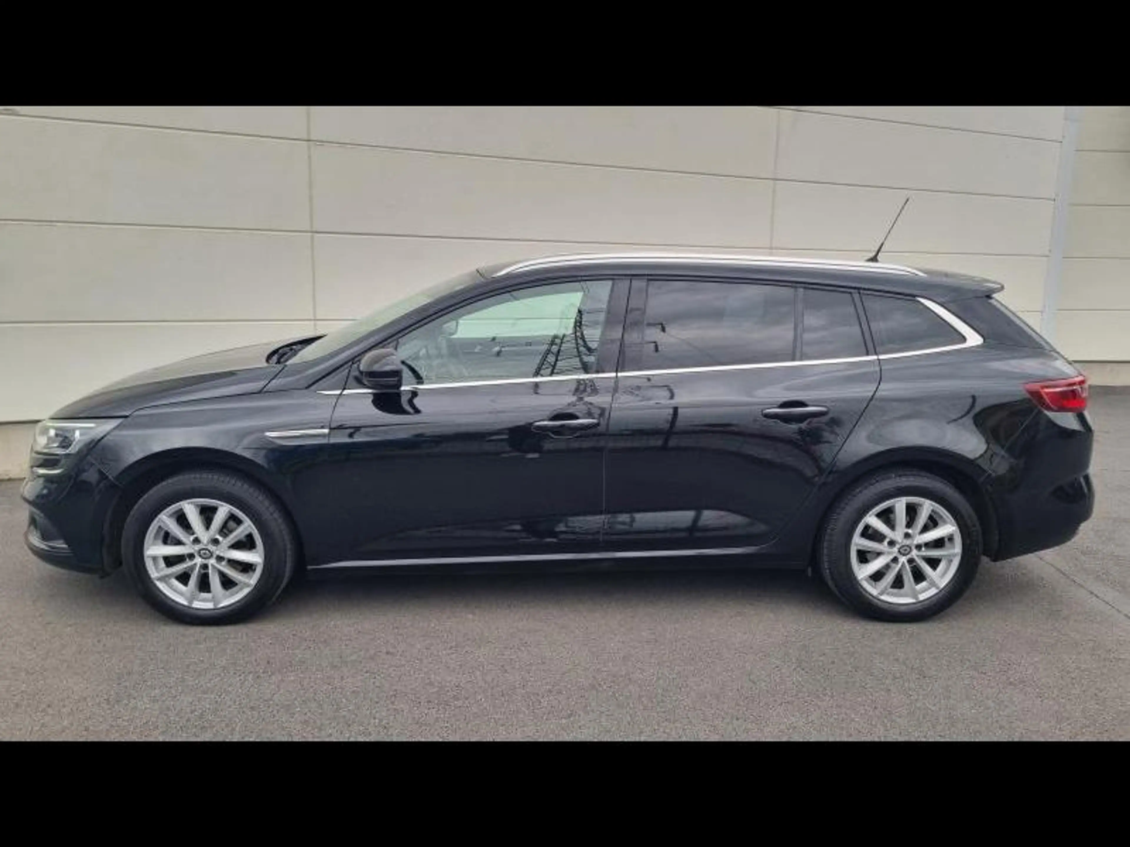 Renault Megane Intens 1.3 TCE 115ch — photo 4