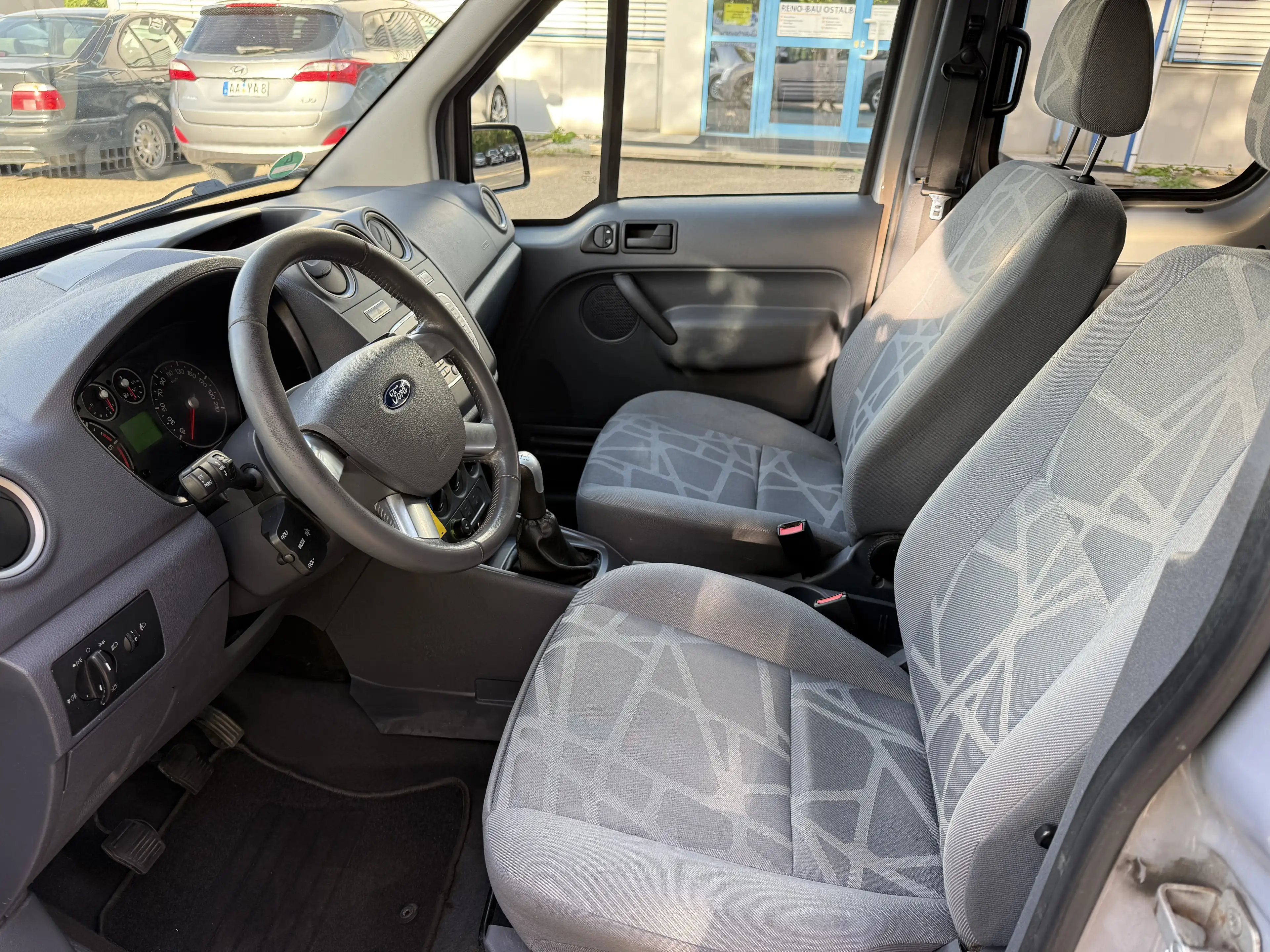 Ford Tourneo Connect Ford Tourneo Connect 1.8TDCI*EU5*Klima/5-Sitzer — photo 10