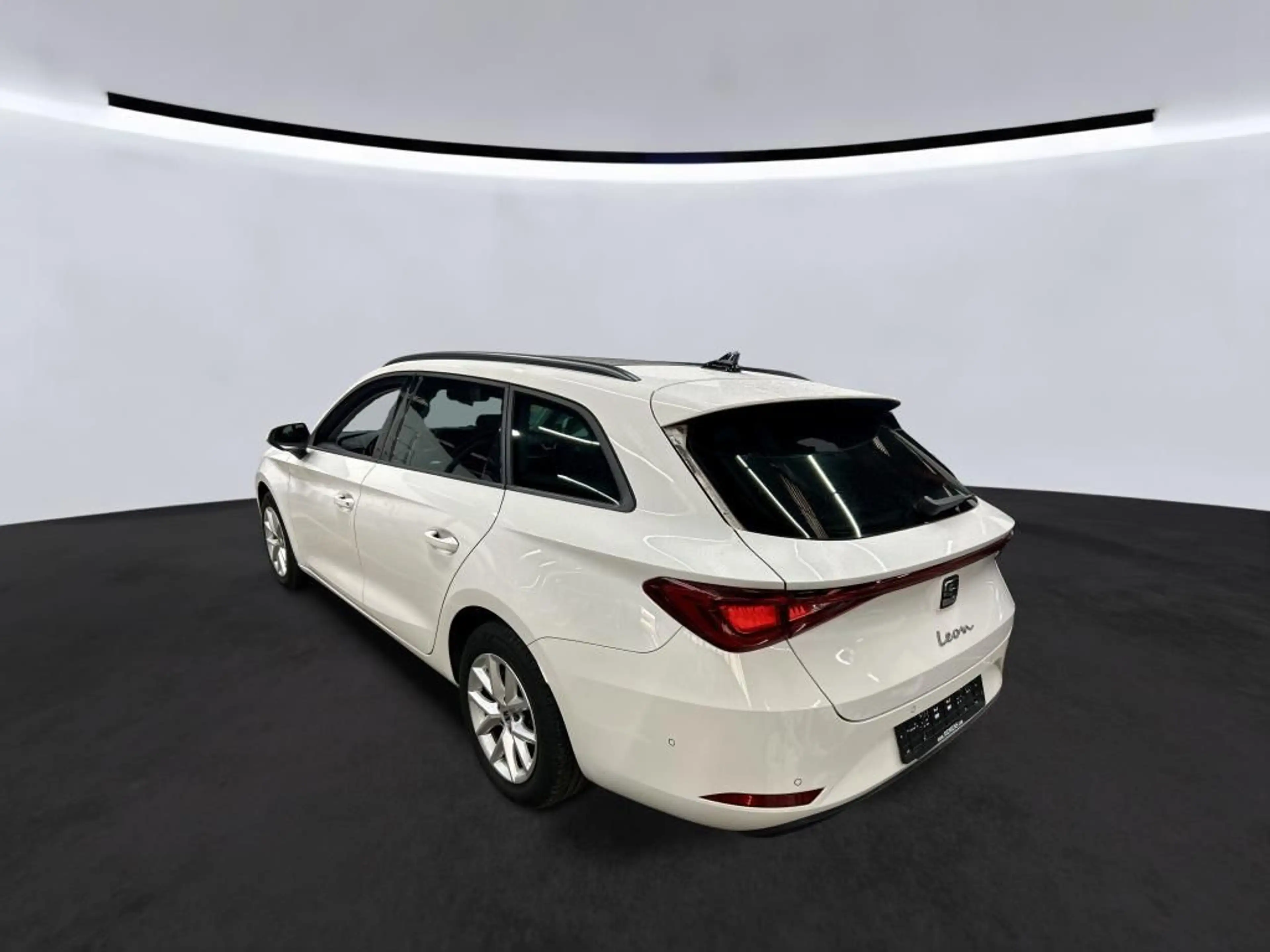 SEAT Leon Sportstourer 2.0 TDI Style LED/Pano/SHZ/Kam — photo 4