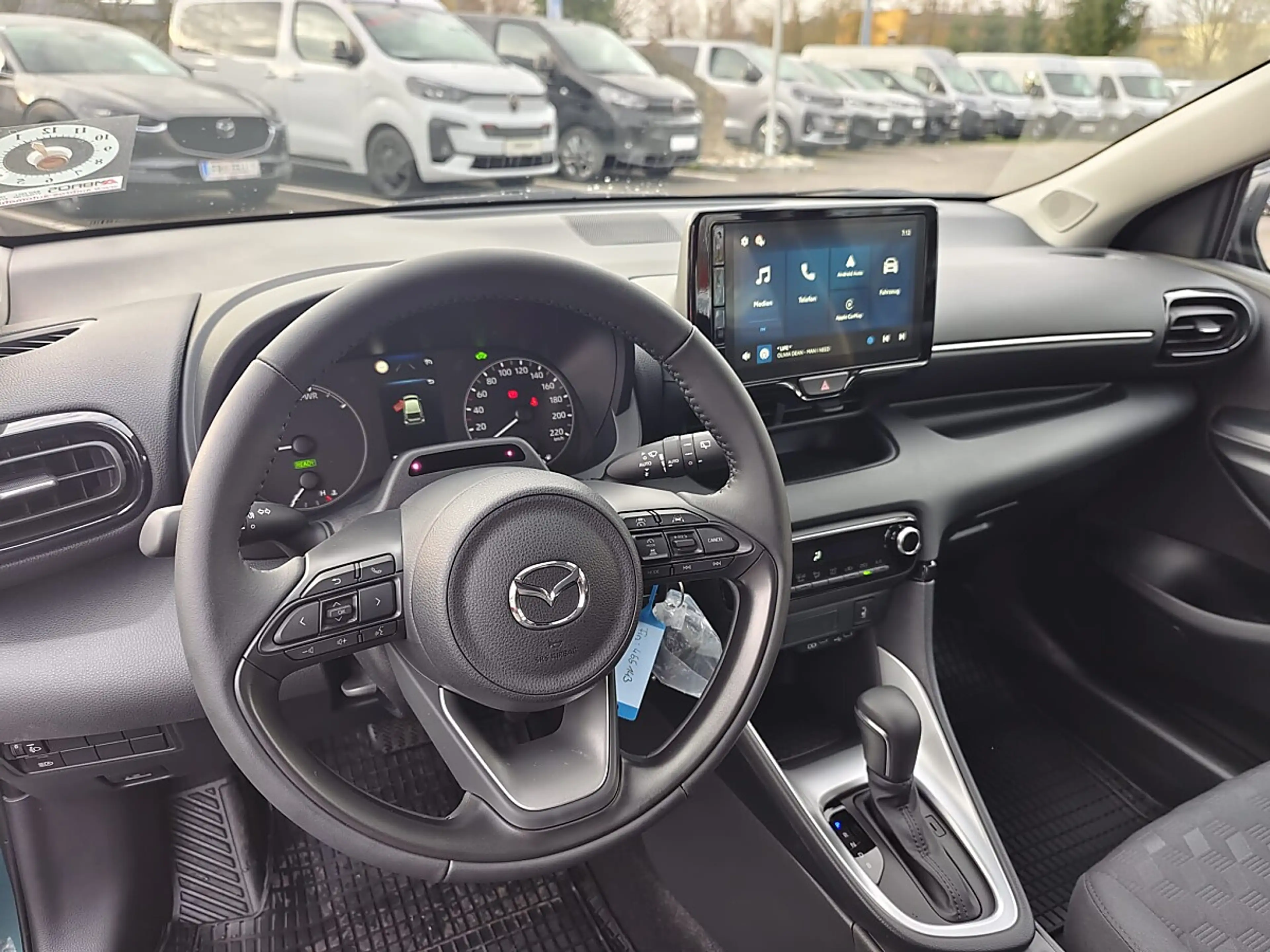 Mazda 2 Mazda2 Hybrid Centre Line Automatik VORFÜHRWAGE... — photo 3