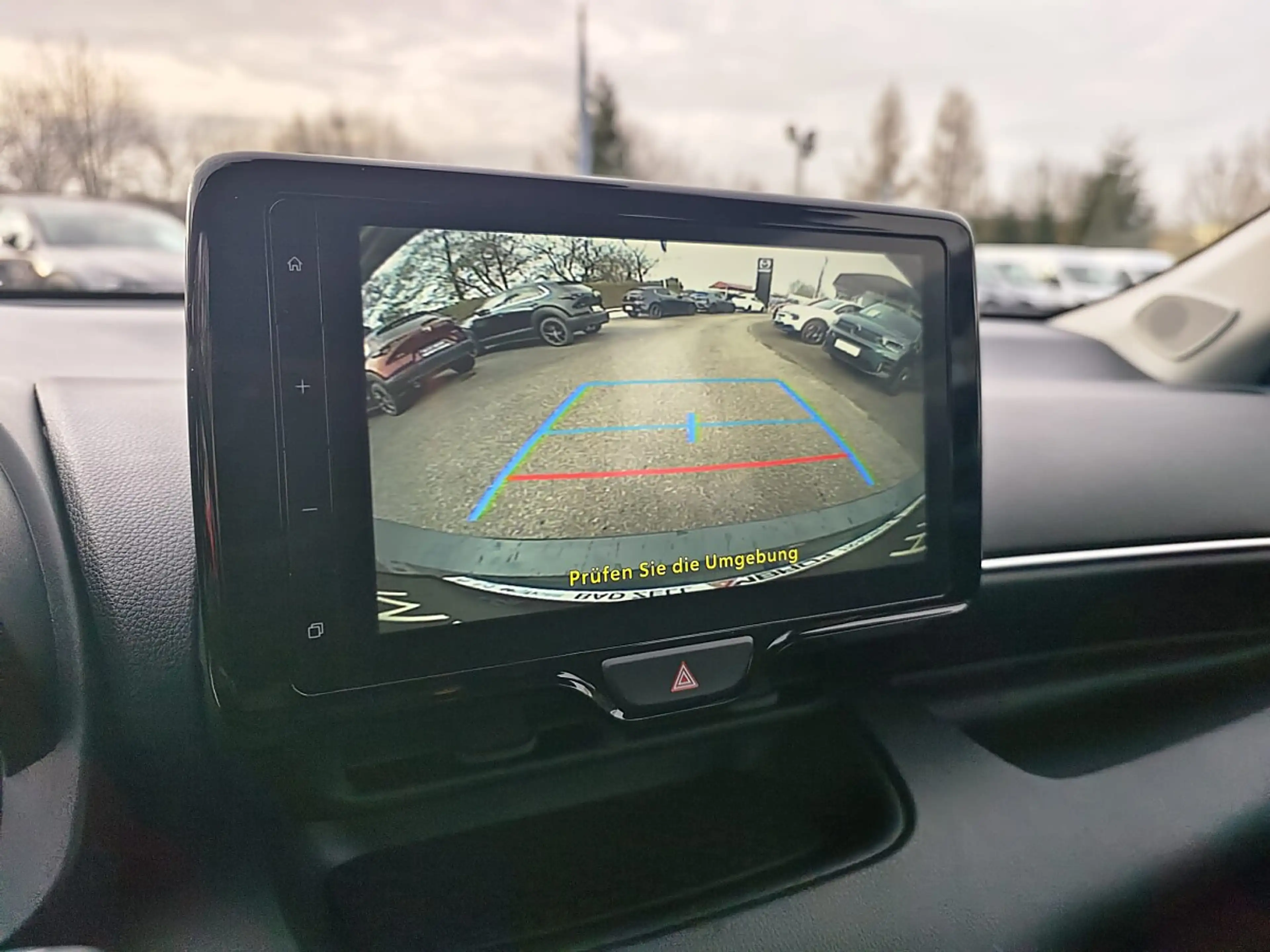 Mazda 2 Mazda2 Hybrid Centre Line Automatik VORFÜHRWAGE... — photo 12