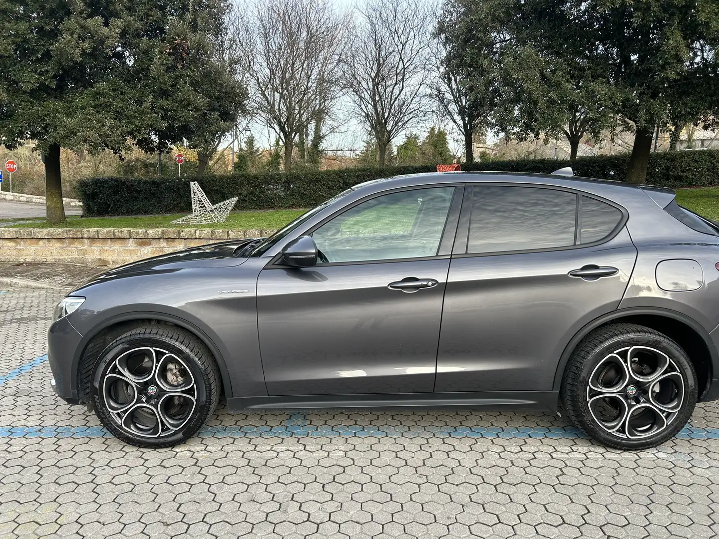 Alfa Romeo Stelvio Stelvio 2017 2.2 t Executive Q4 210cv auto Grau - 1