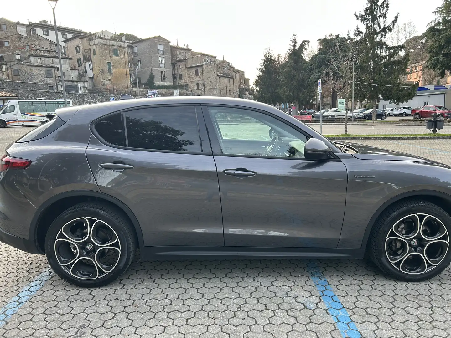Alfa Romeo Stelvio Stelvio 2017 2.2 t Executive Q4 210cv auto Grau - 2
