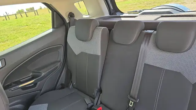 Ford Ecosport view 9