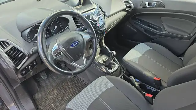 Ford Ecosport view 8