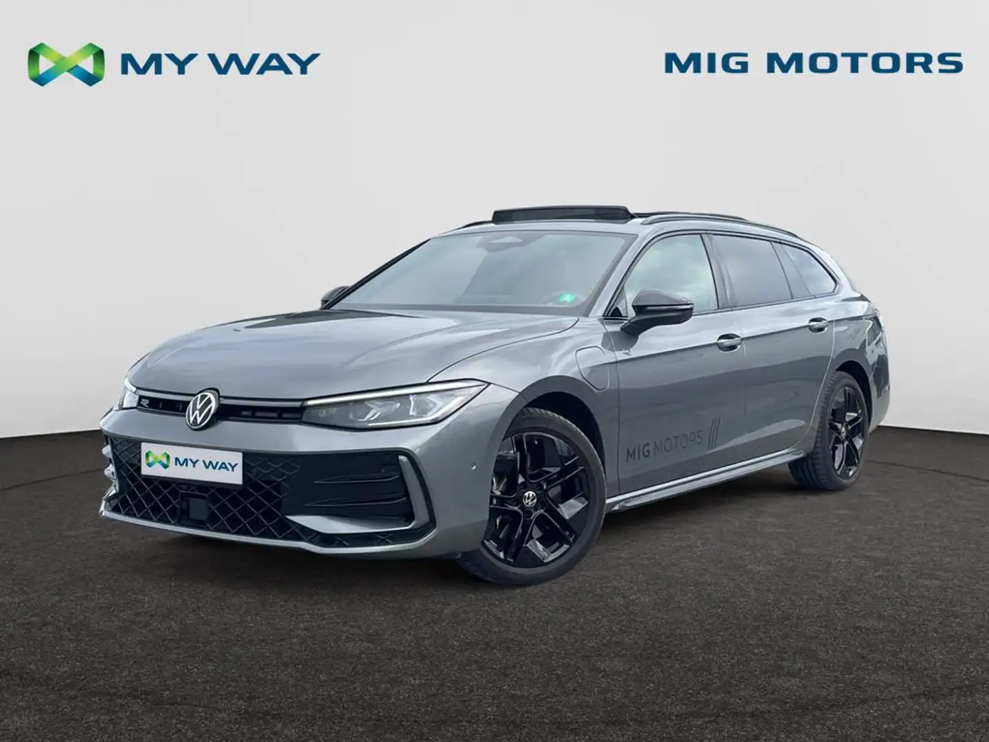 Volkswagen Passat Variant Plug-in hybride /// R-Line Business Premium 1.5 TSI eHybrid /// Open-dak elektrisch /// Verwarmde & geventileerde lederen - 1