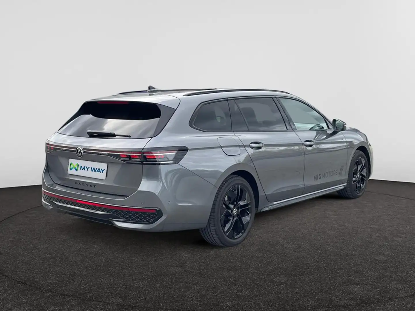 Volkswagen Passat Variant Plug-in hybride /// R-Line Business Premium 1.5 TSI eHybrid /// Open-dak elektrisch /// Verwarmde & geventileerde lederen - 2