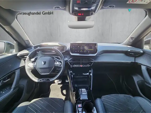 Peugeot 2008 view 12