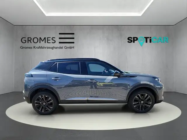 Peugeot 2008 view 2