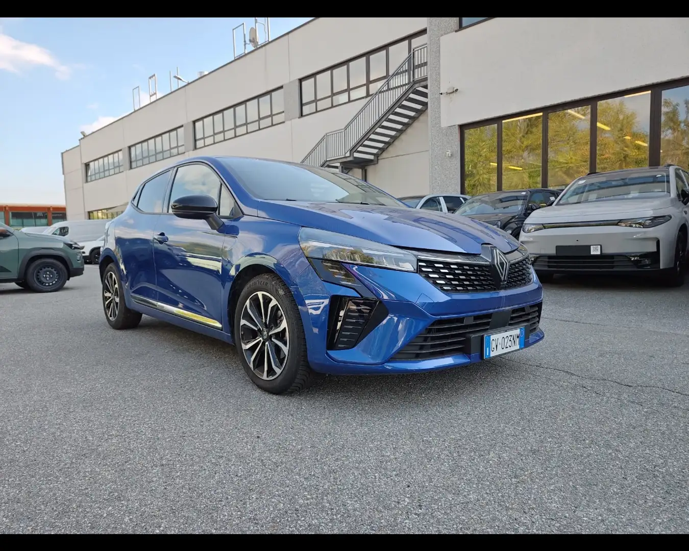 Renault Clio V 1.0 TCE TECHNO 90CV Blau - 1