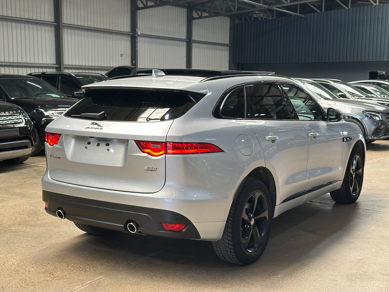 Jaguar F-Pace F-Pace 3.0 D V6 AWD R-Sport — photo 5