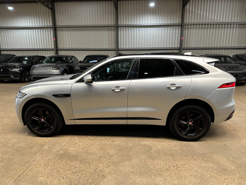 Jaguar F-Pace F-Pace 3.0 D V6 AWD R-Sport — photo 8