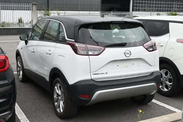 Opel Crossland X view 5