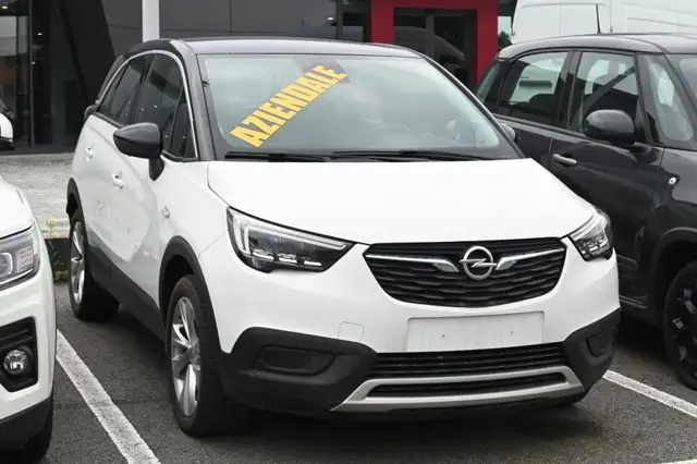 Opel Crossland X view 3