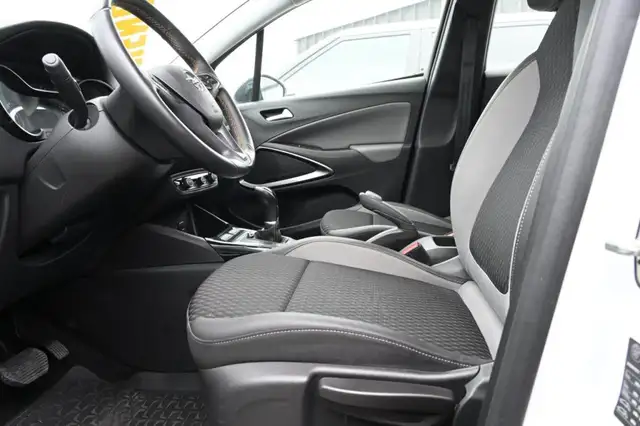 Opel Crossland X view 8