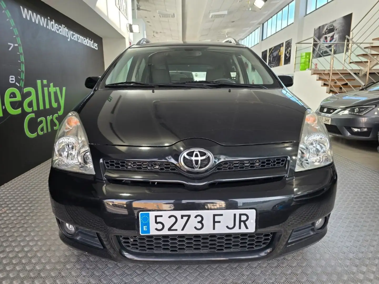 Toyota Corolla Verso 2.2D4D Sport 177 Fekete - 2