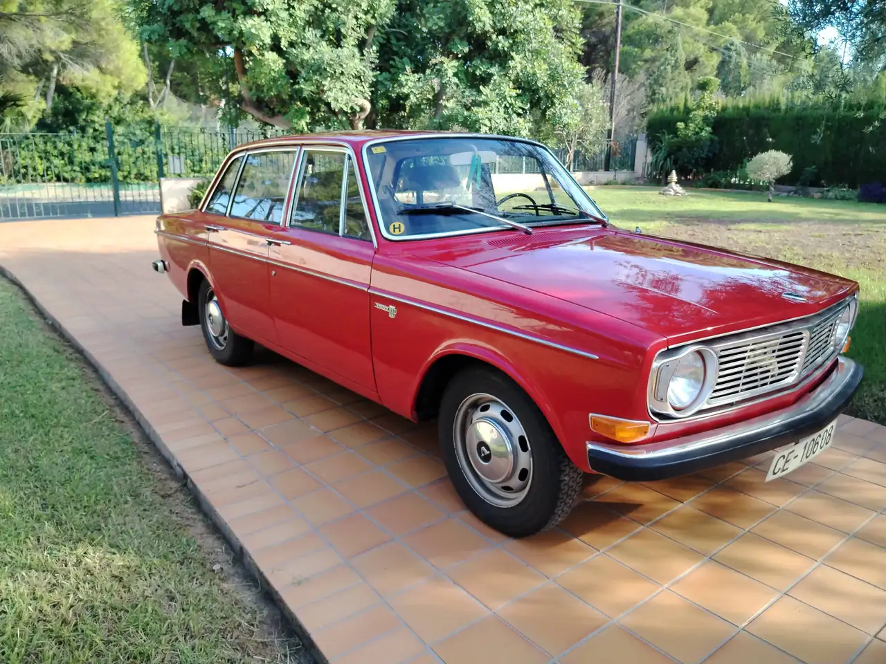 Volvo 240 144, foto 2