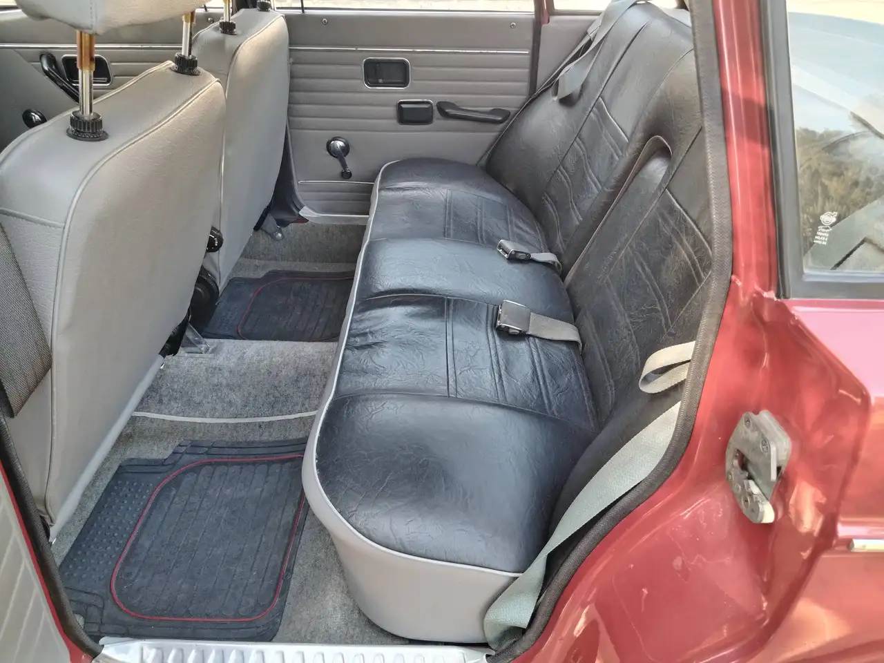 Volvo 240 144, foto 8