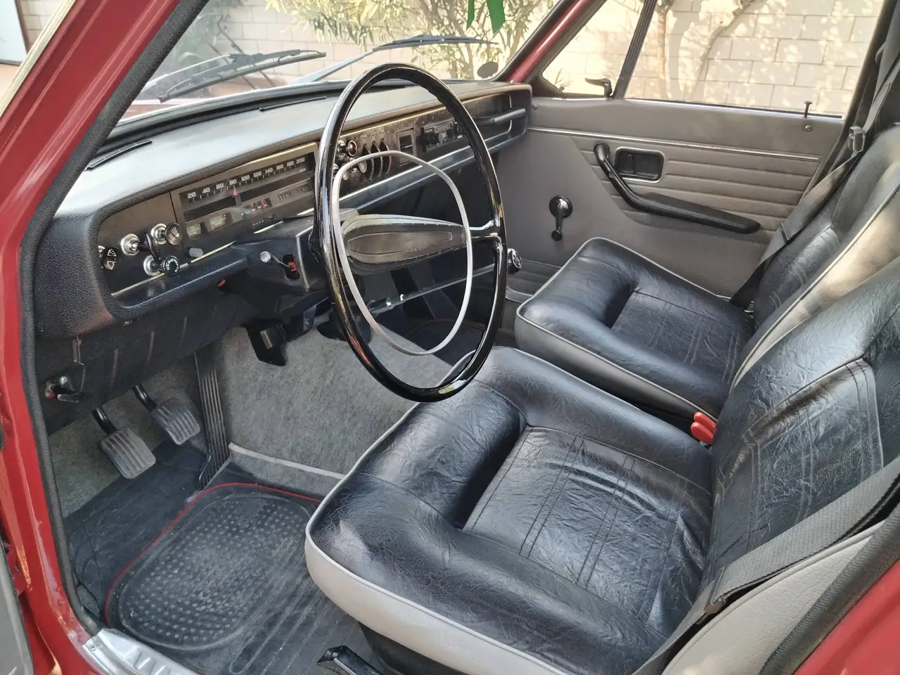 Volvo 240 144, foto 7