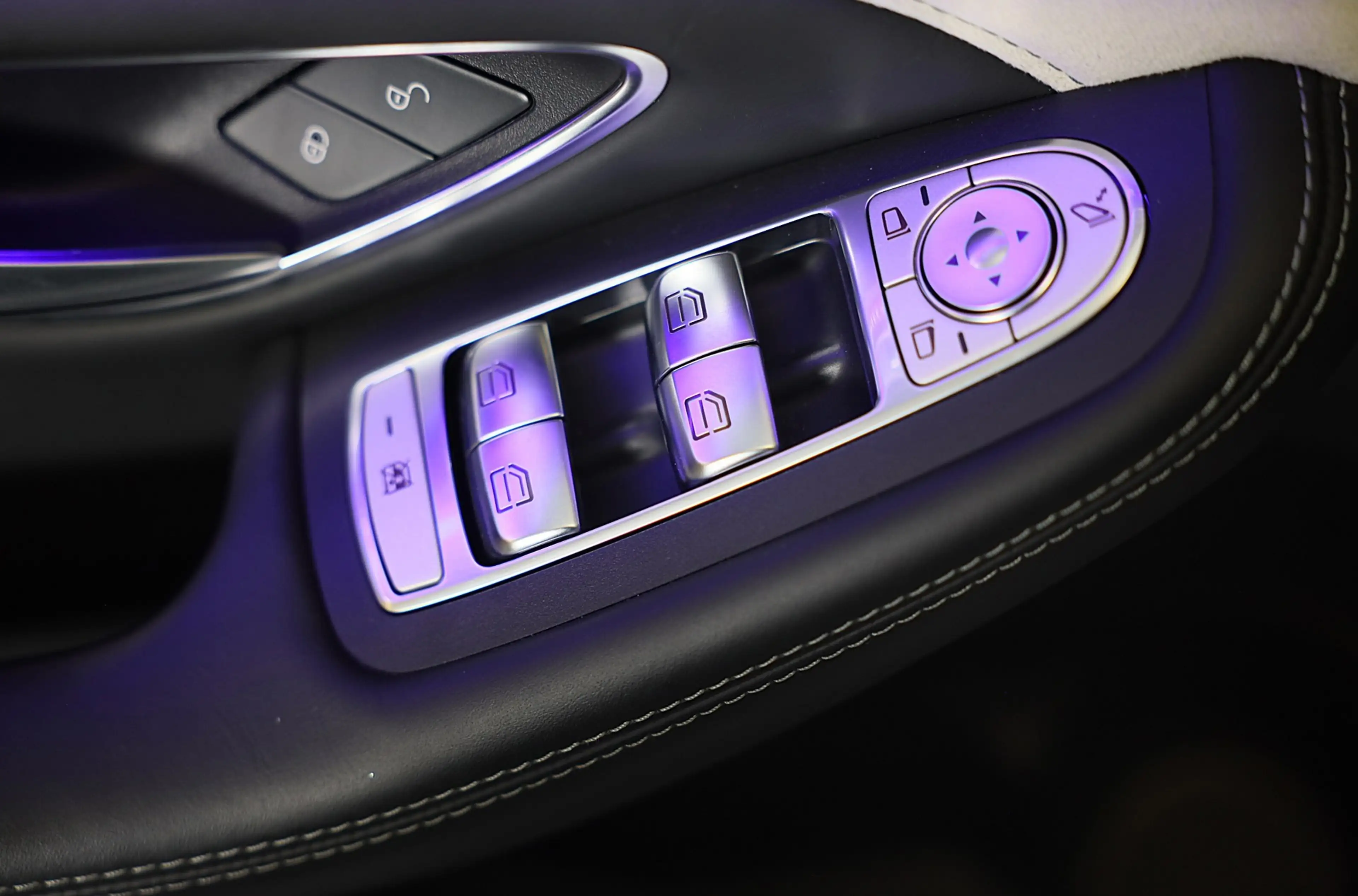 Mercedes-Benz C 63 AMG S Premium Plus Pack / Schaalstoelen / Keramisch / — photo 26